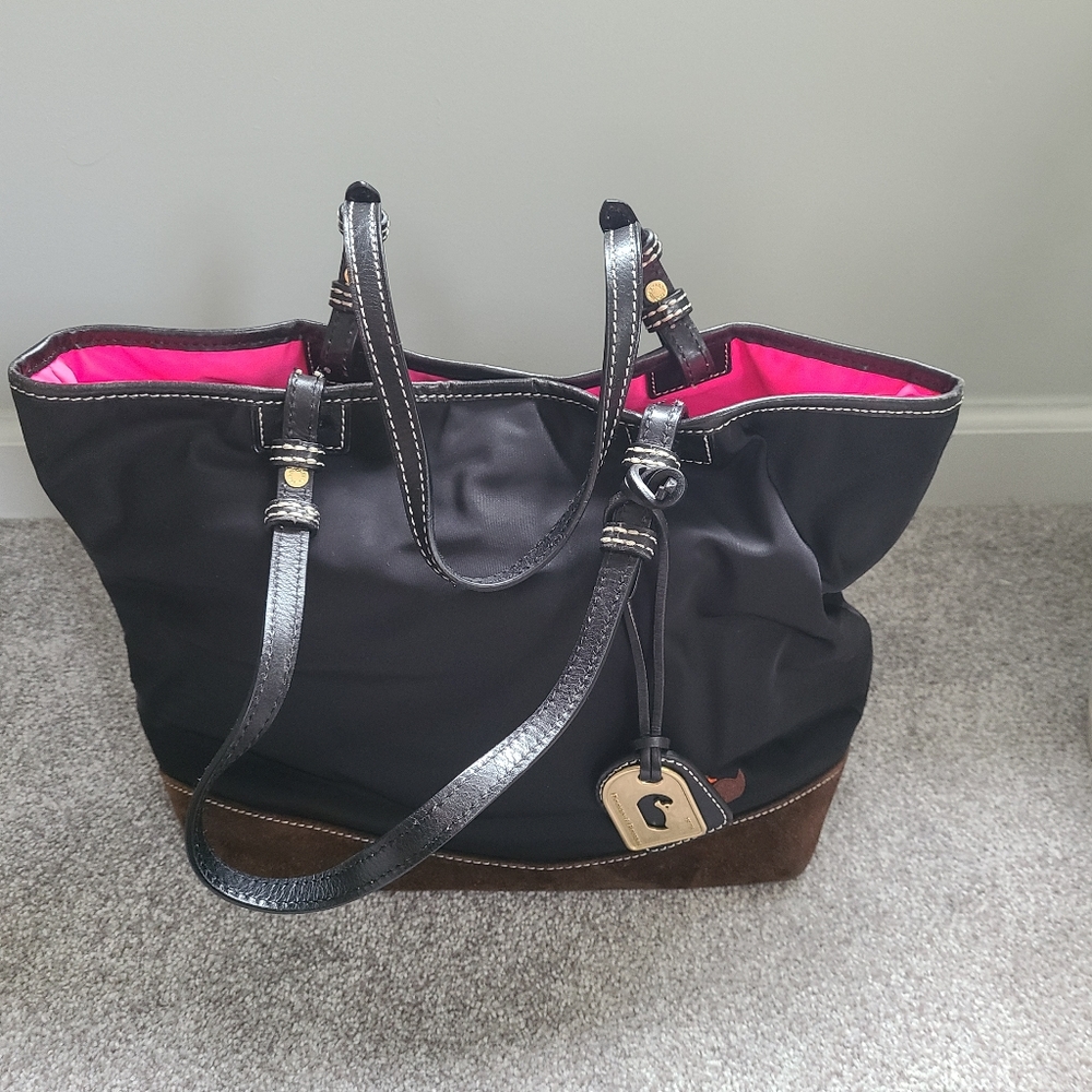 Dooney & Bourke handbag